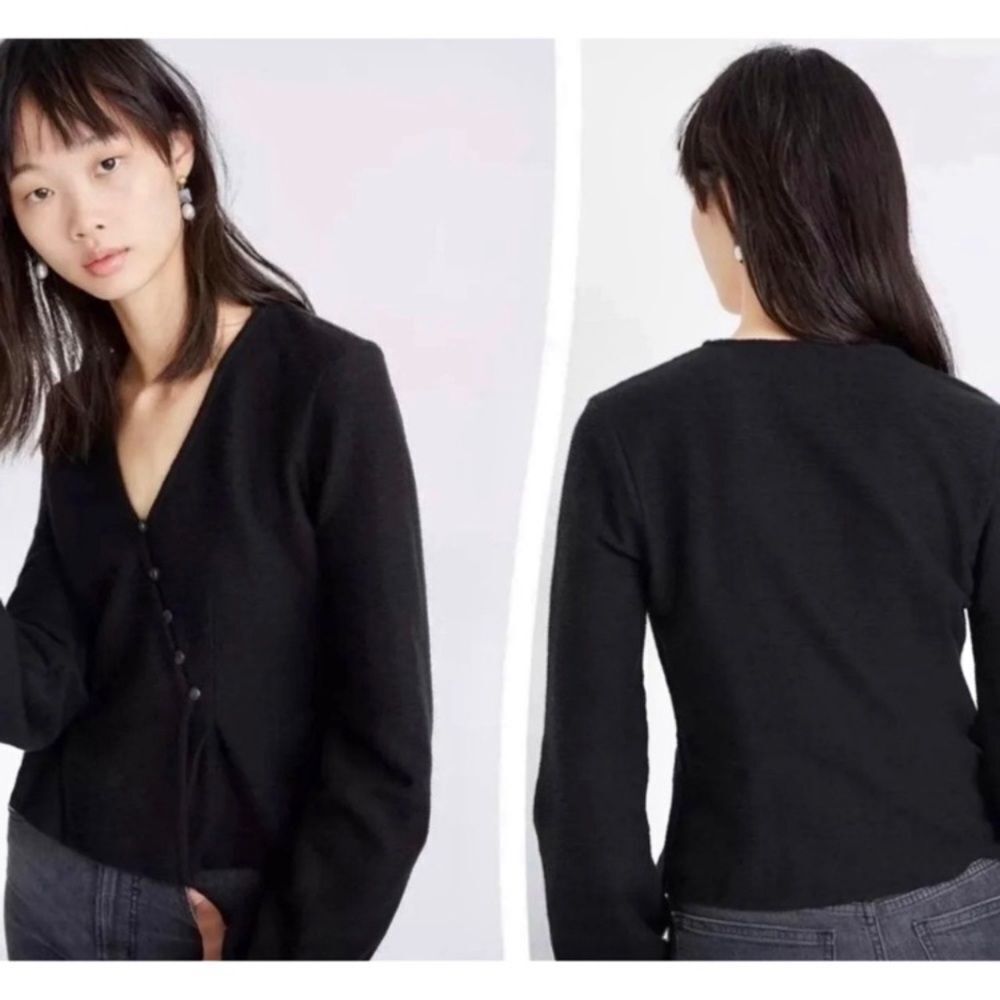 NWT MADEWELL Texture & Thread Button Wrap Top